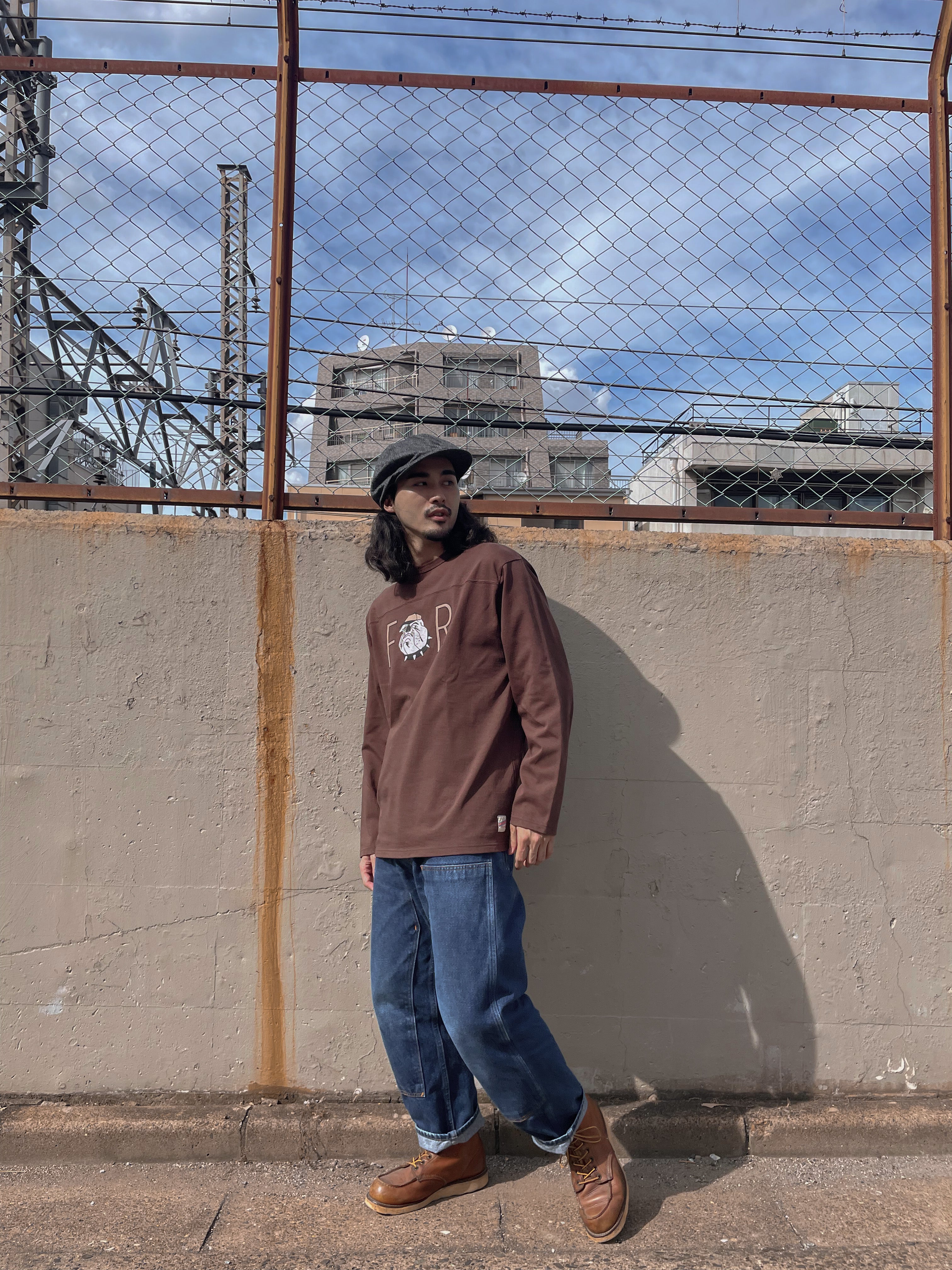 "Bulldog" フットボール長袖Tee