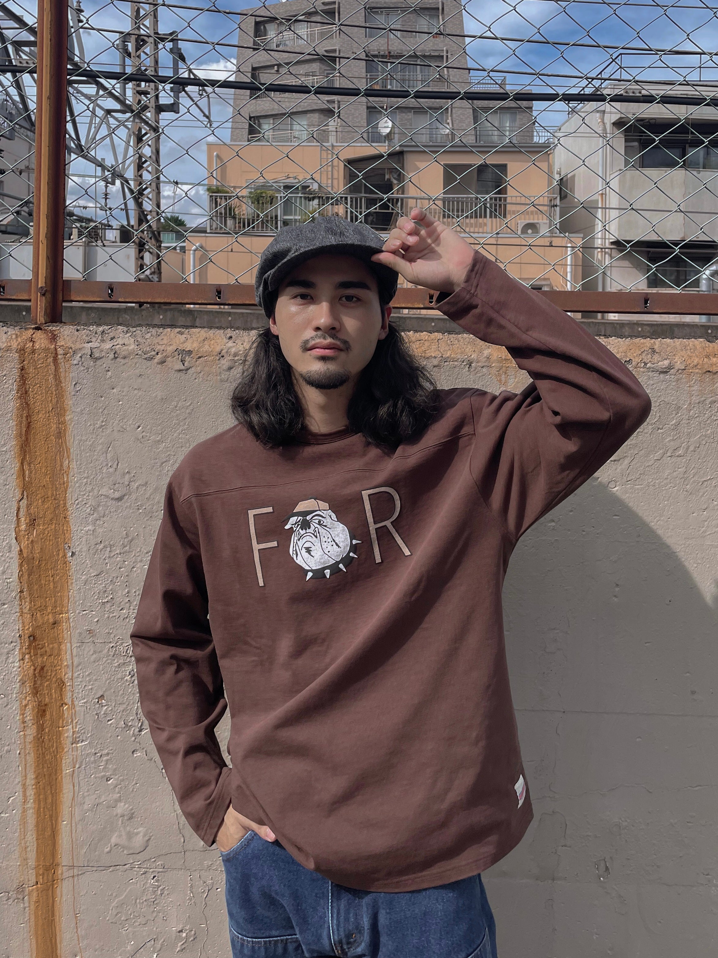 "Bulldog" フットボール長袖Tee