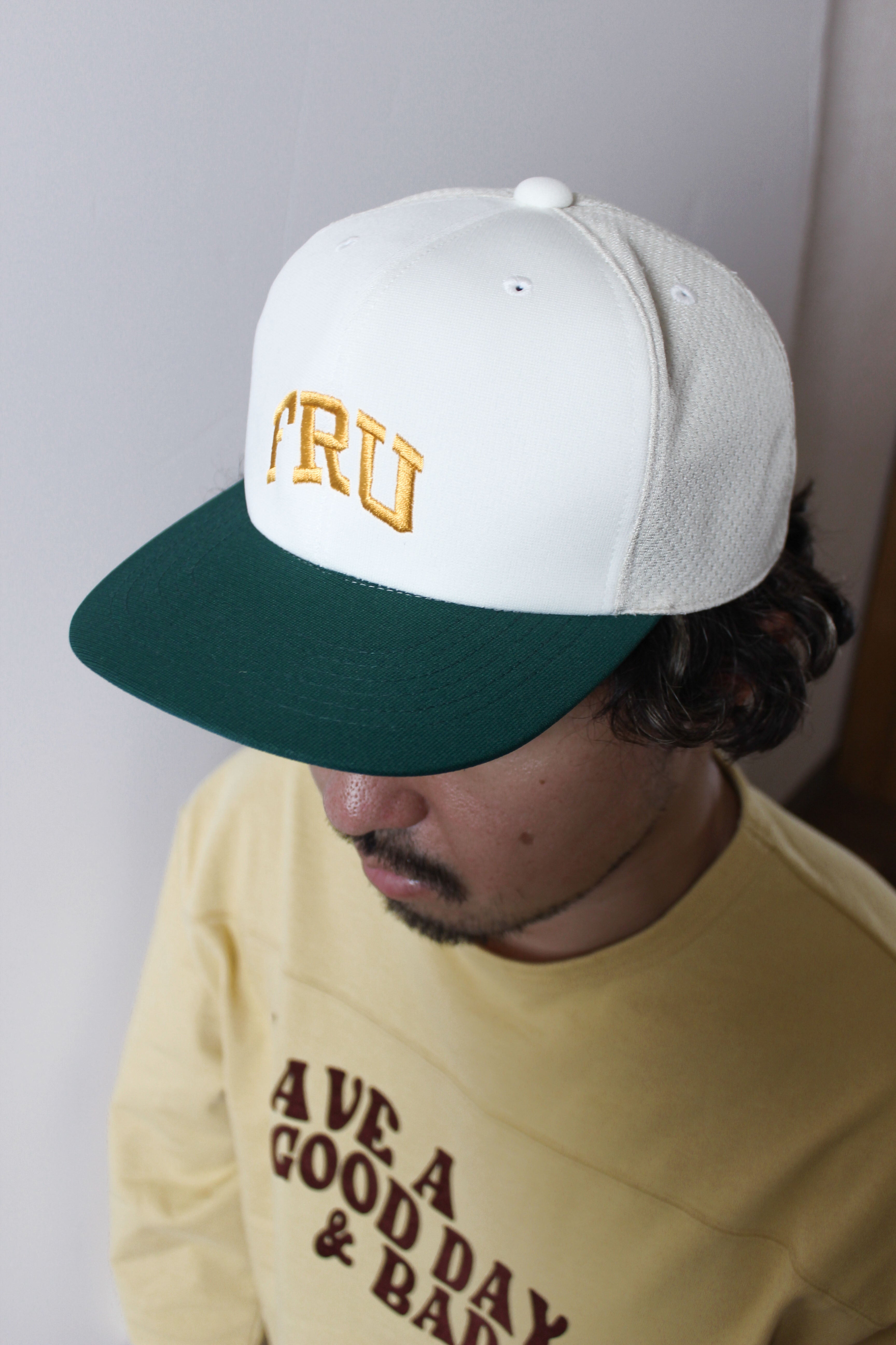 "FRU" キャップ (吸水速乾仕様)