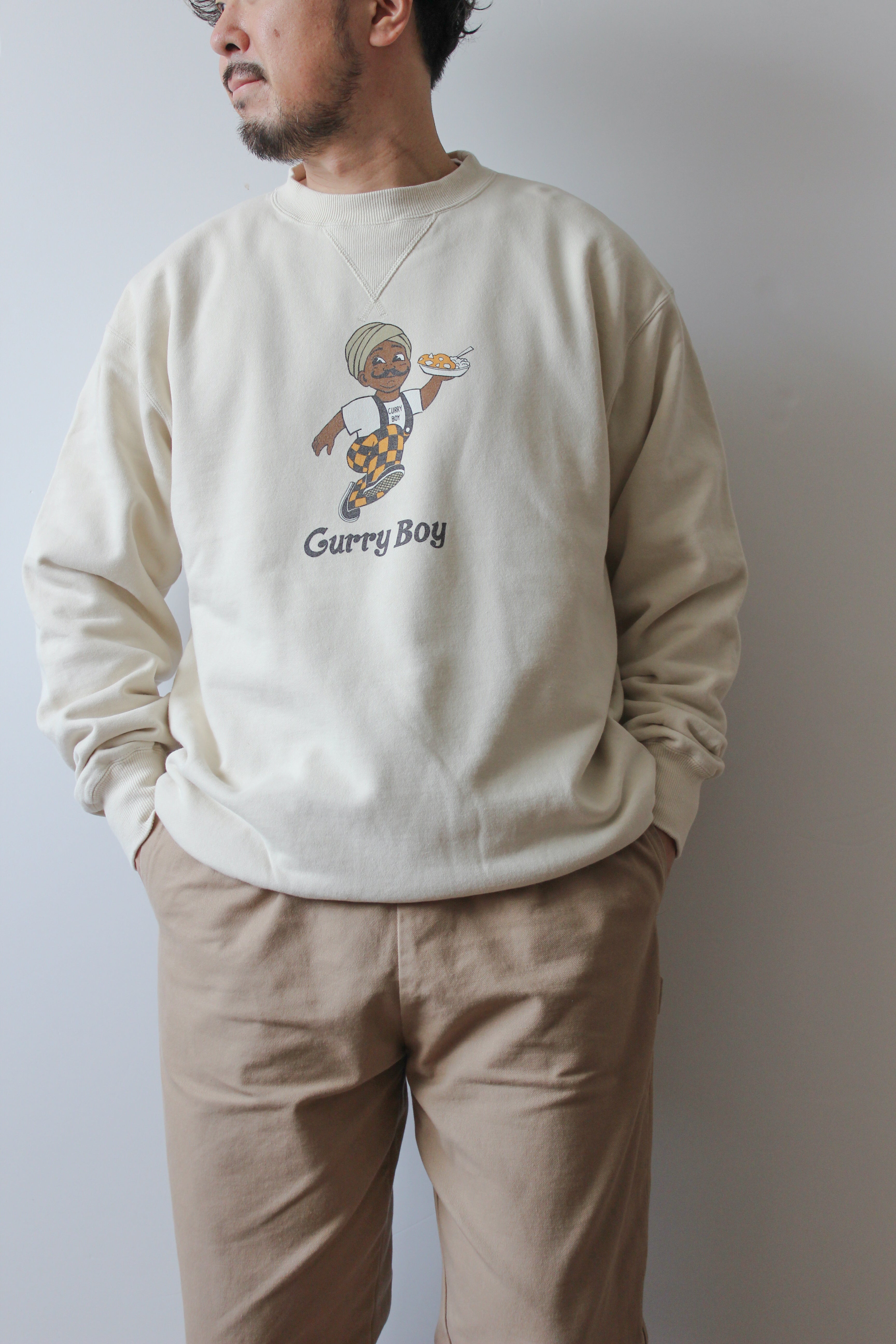 "Curry Boy" クラシッククルースウェット