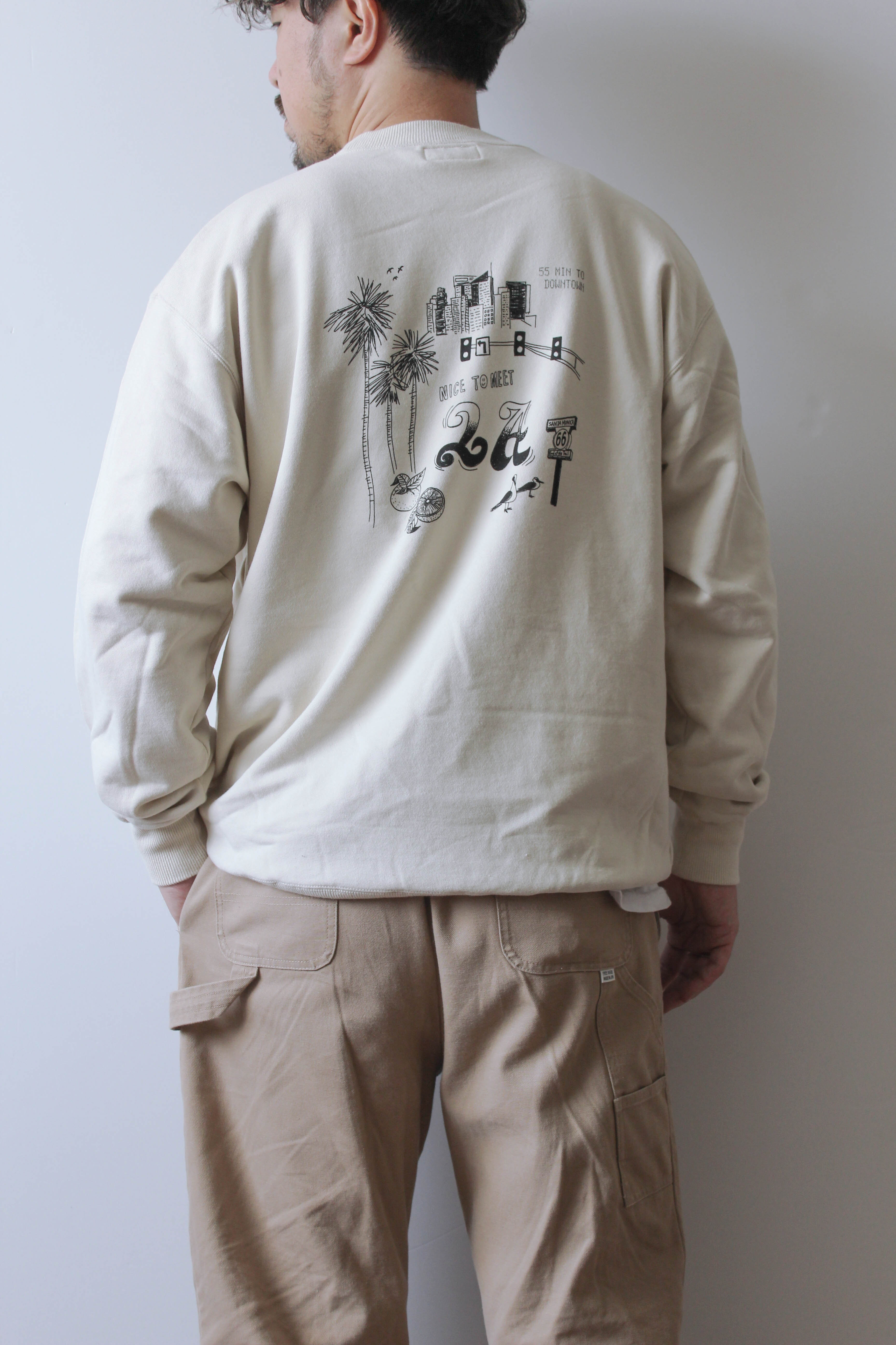 "NICE TO MEET...LA" クラシッククルースウェット