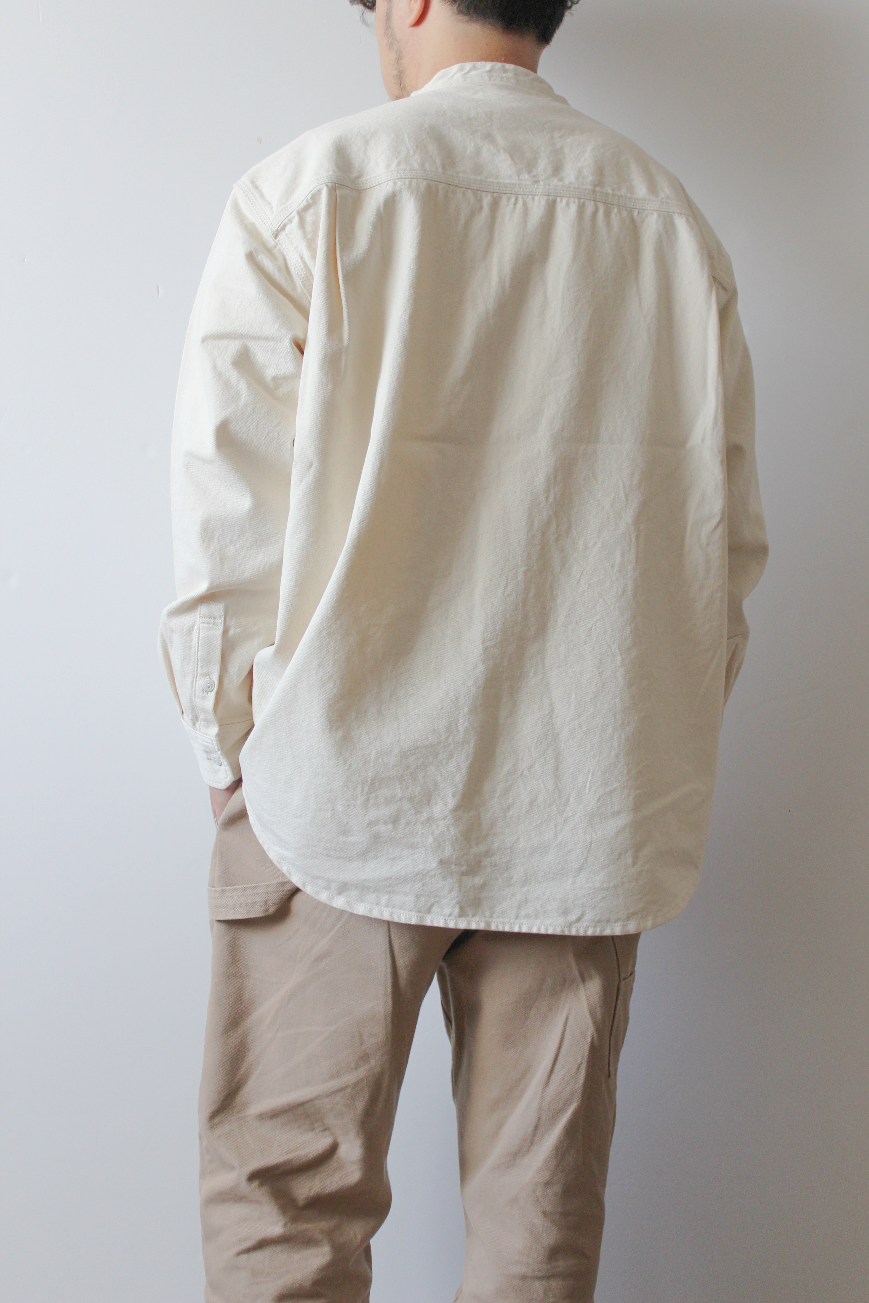 "NICE TO MEET...LA" ハンドペイントデニムシャツ