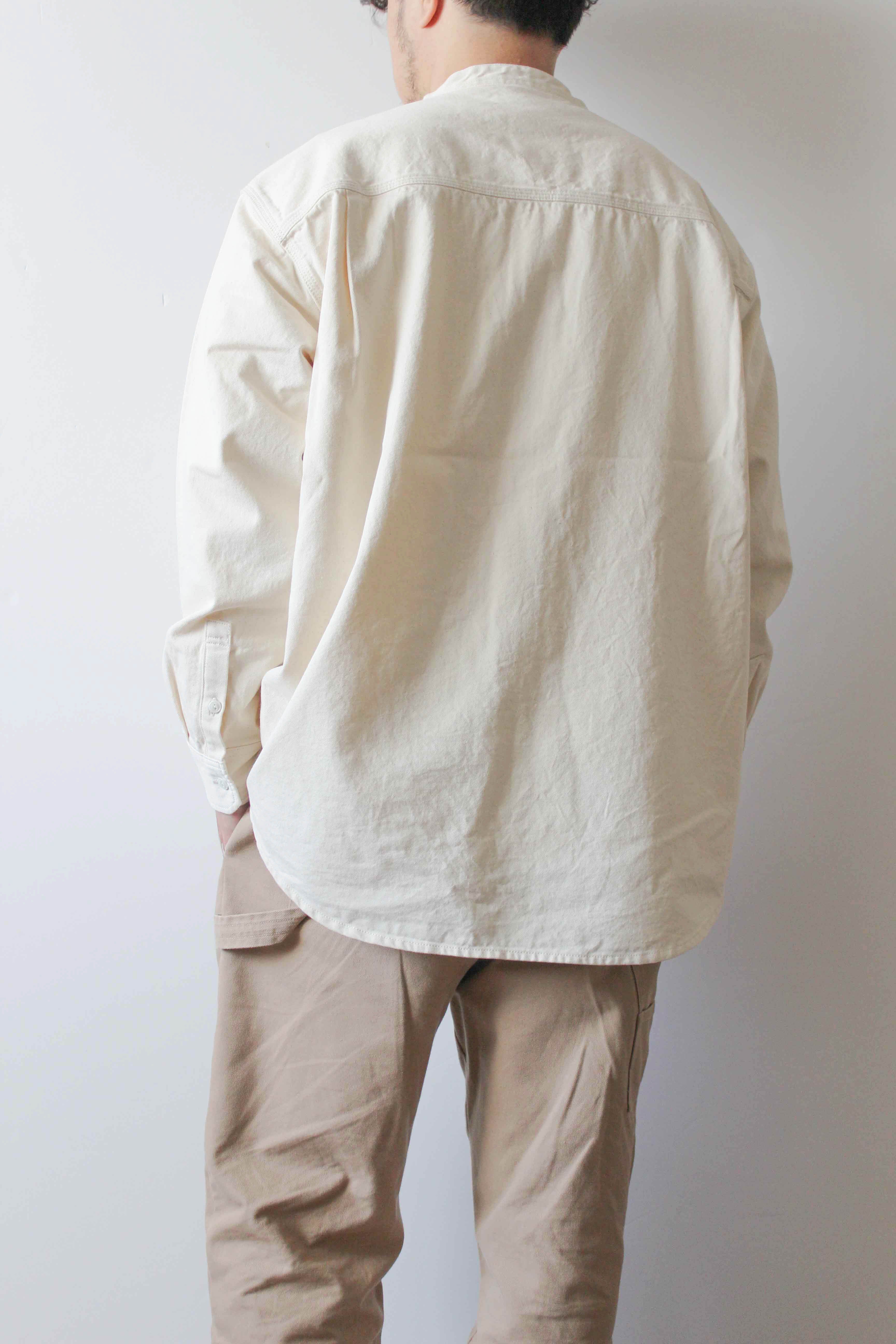 "Standard" ノーカラーデニムシャツ