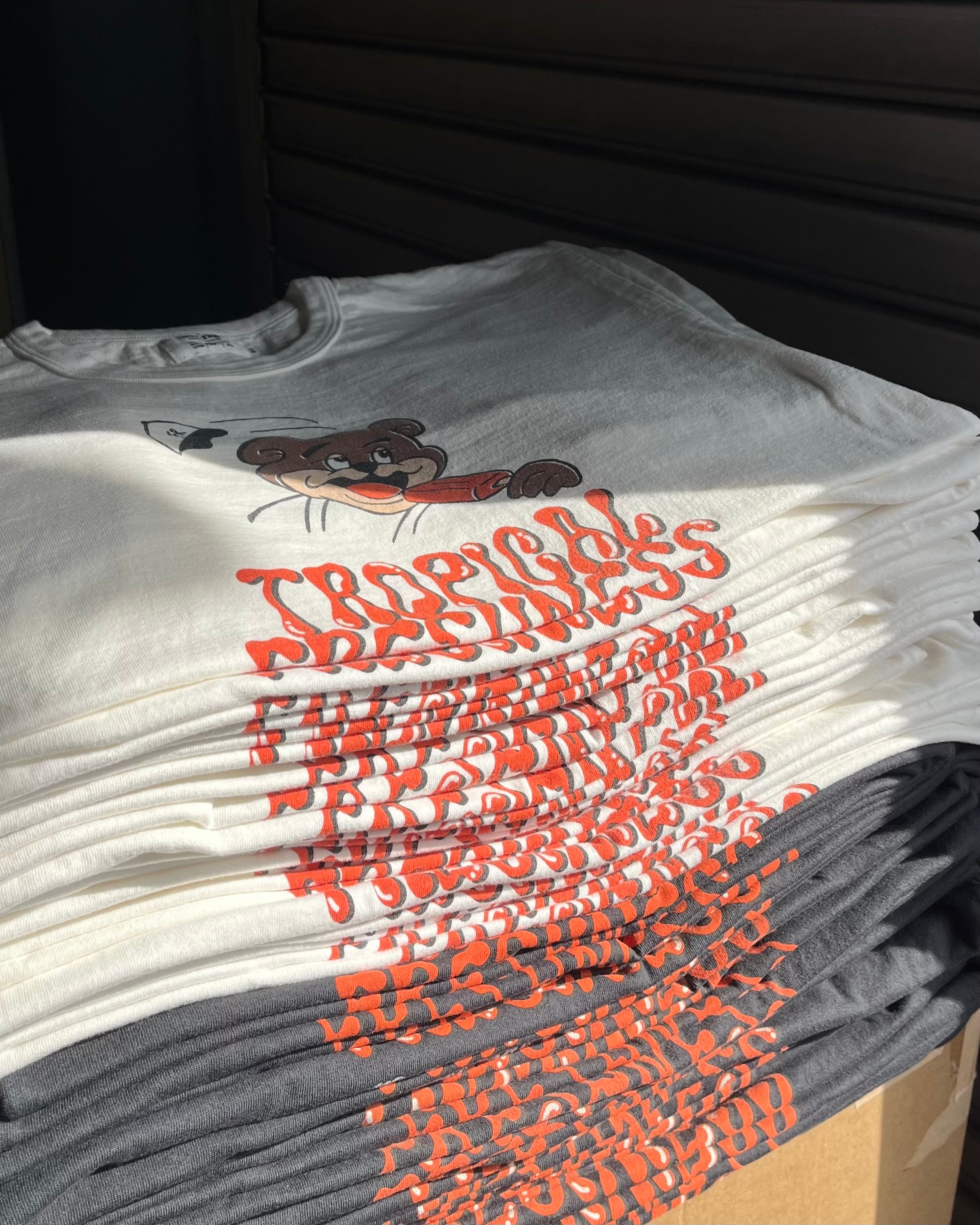 "TROPICAL FRESHNESS " リサイクルコットンTee (namunamu ver,)