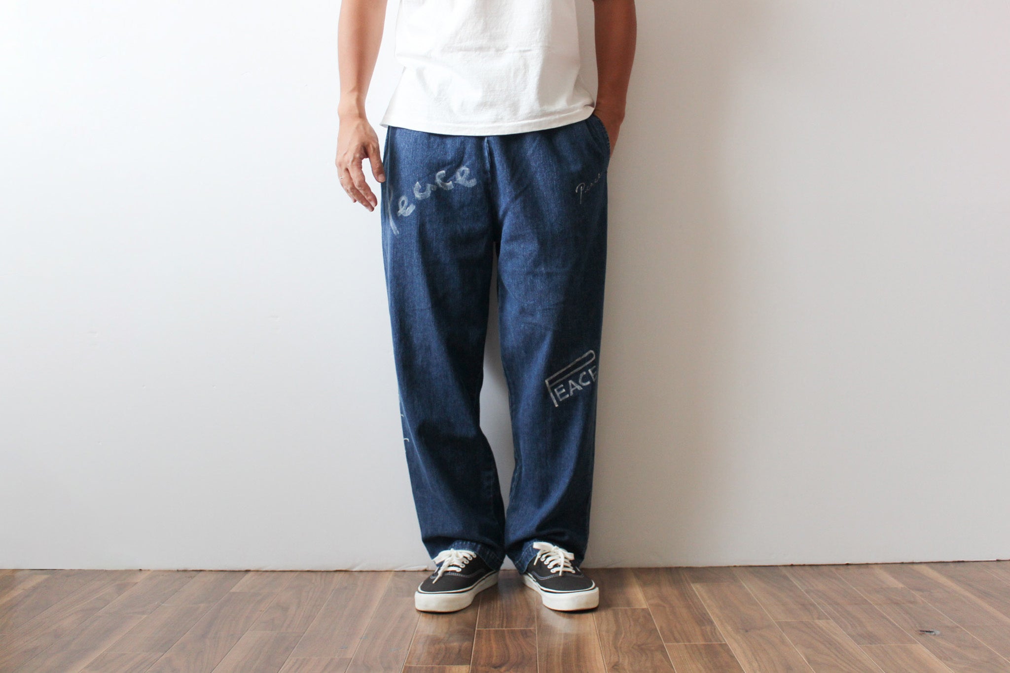 【先行予約商品】"10oz DENIM" ラフ&タフイージーパンツ -Hand Paint-/ALL WE NEED IS PEACE