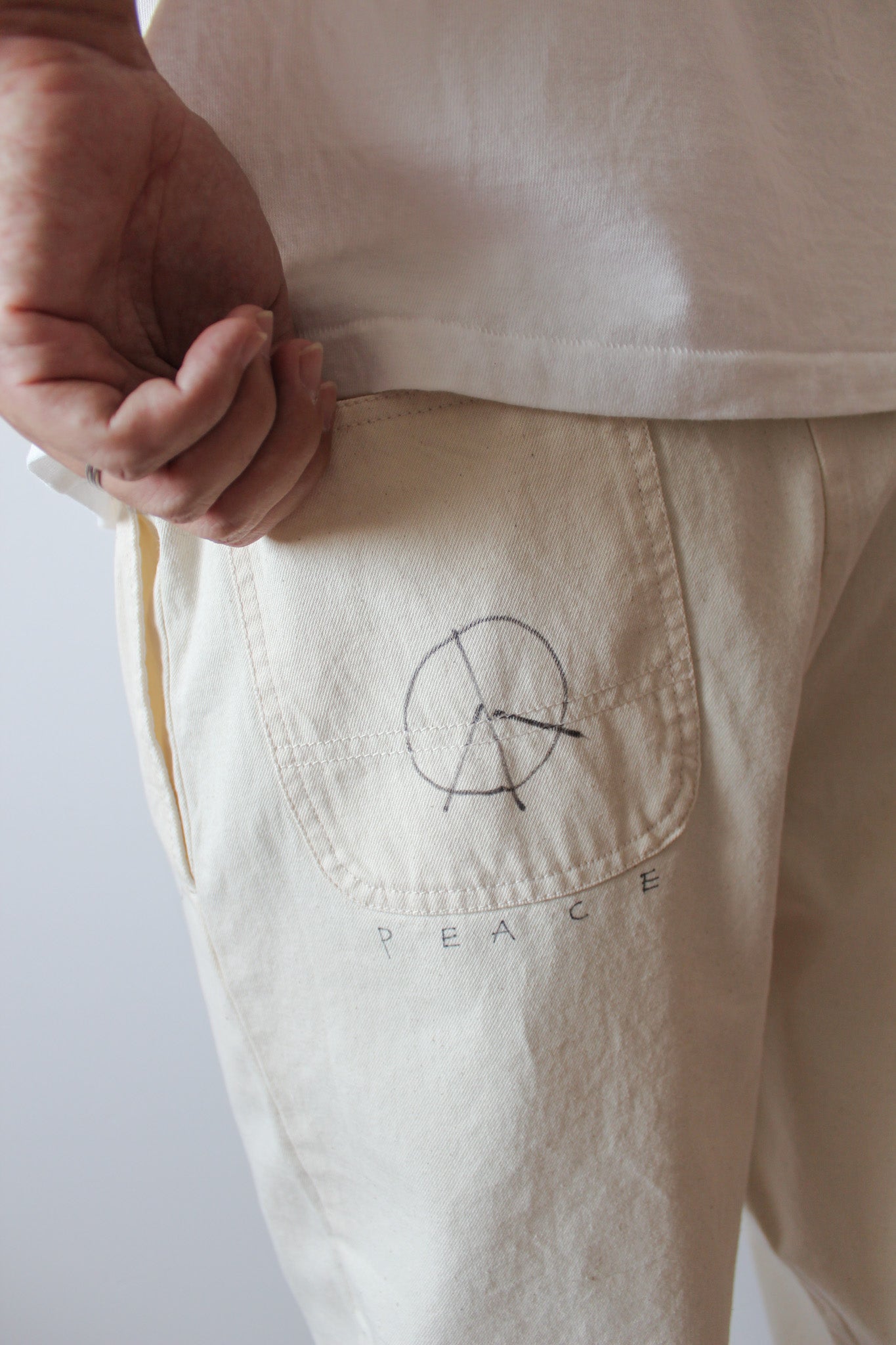 【先行予約商品】"10oz DENIM" ラフ&タフイージーパンツ -Hand Paint-/ALL WE NEED IS PEACE