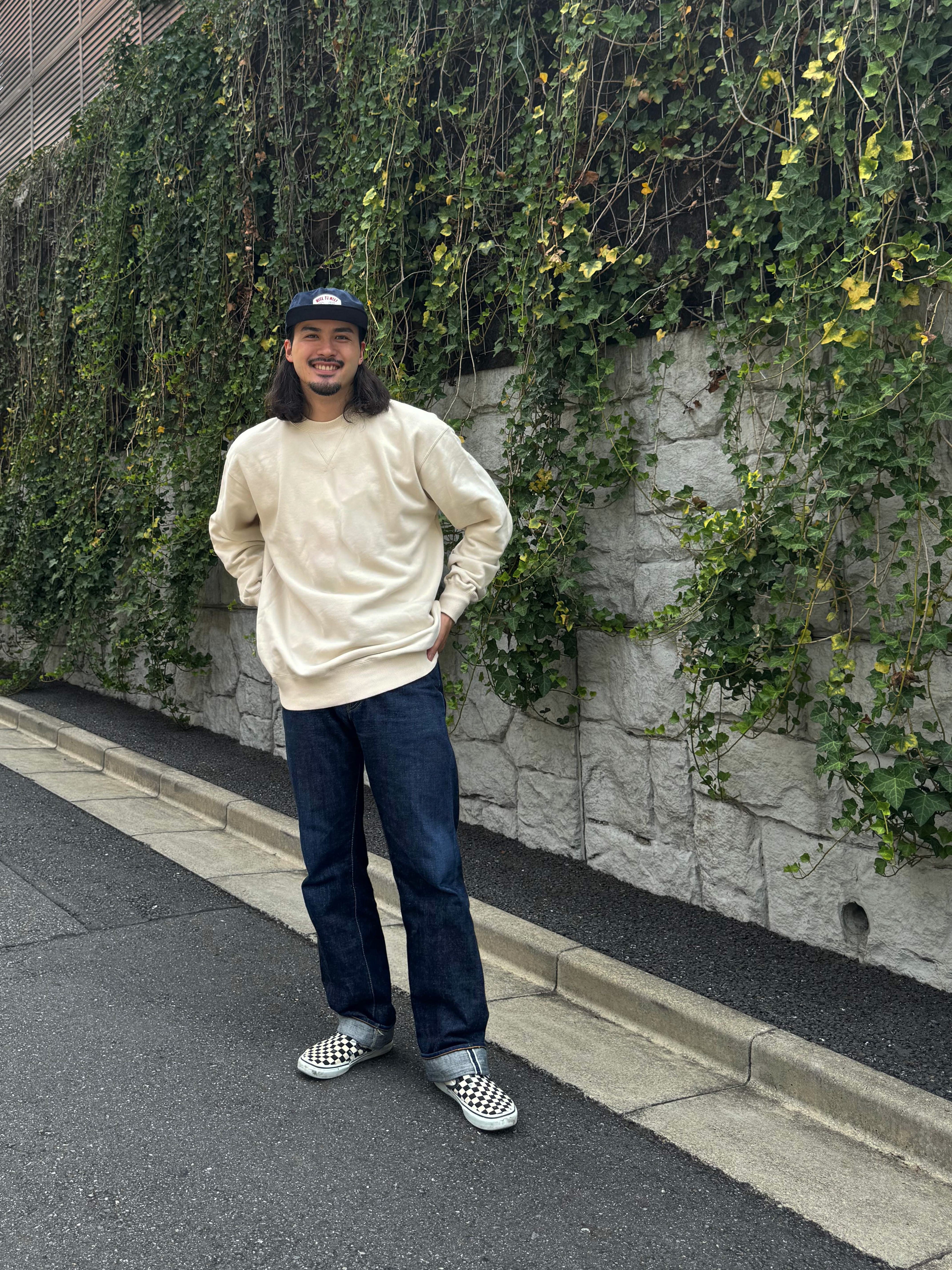 "NICE TO MEET...LA" コーデュロイキャップ