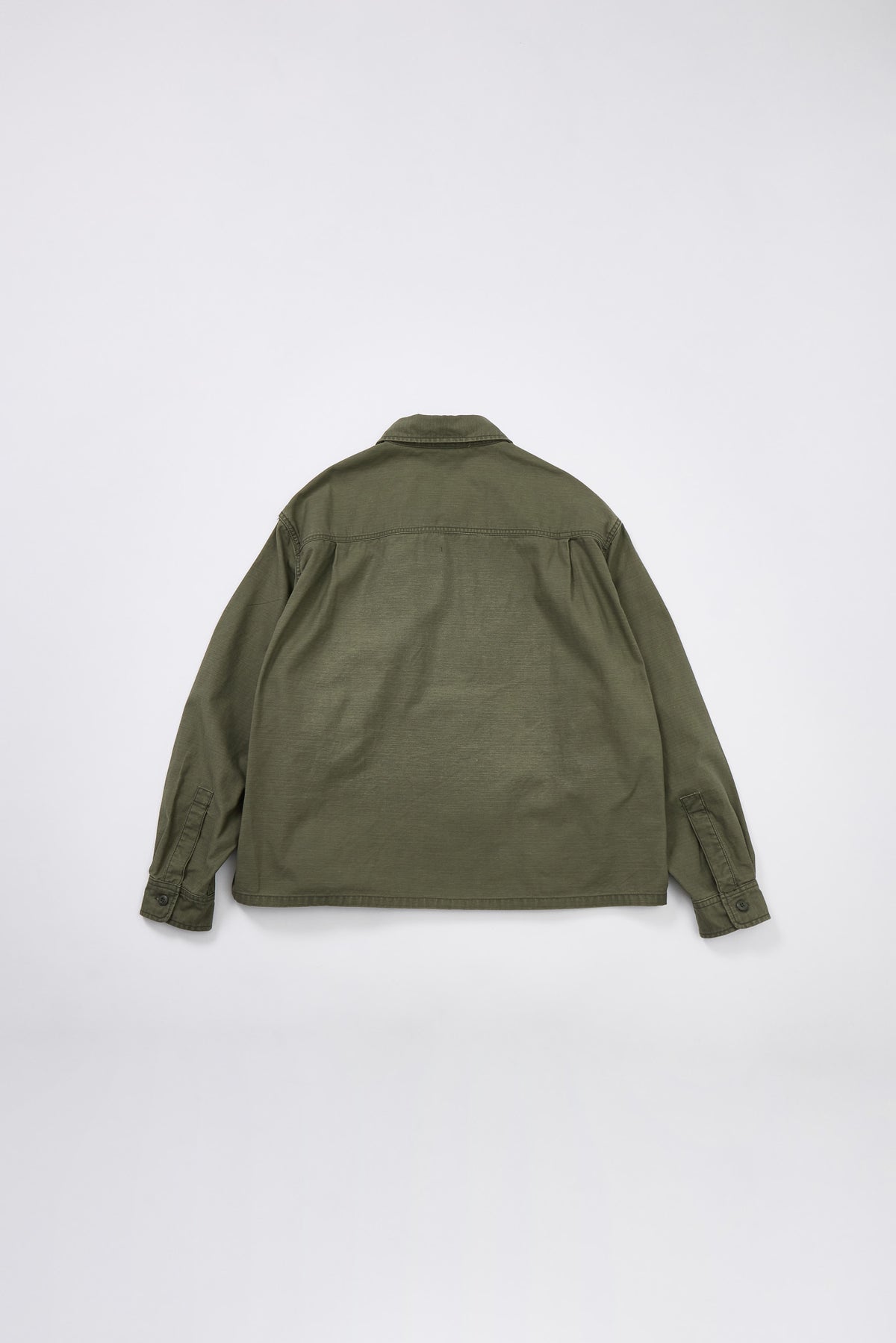 "BACK SATEEN" ユーティリティシャツ
