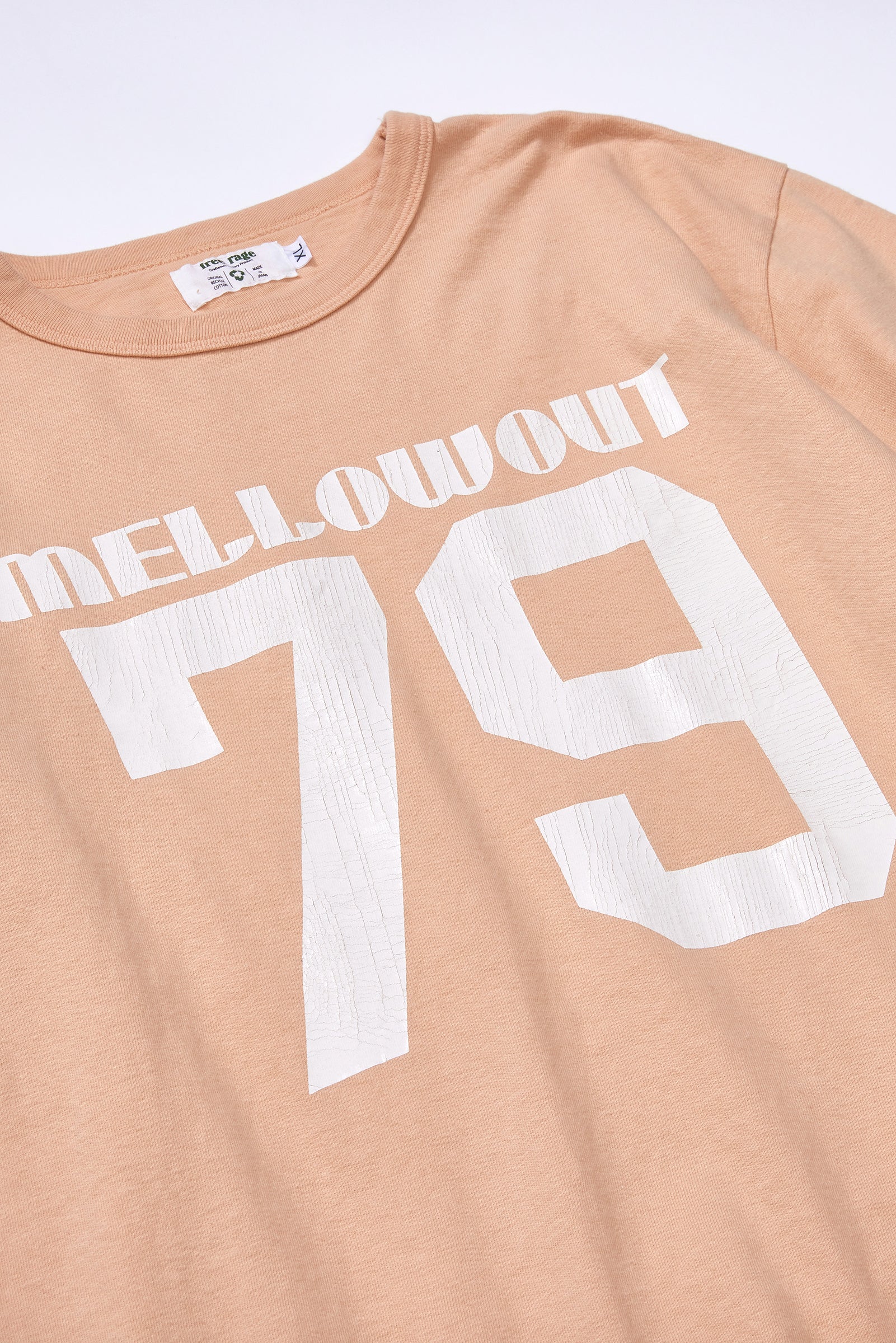 "MELLOW OUT" リサイクルコットンTee