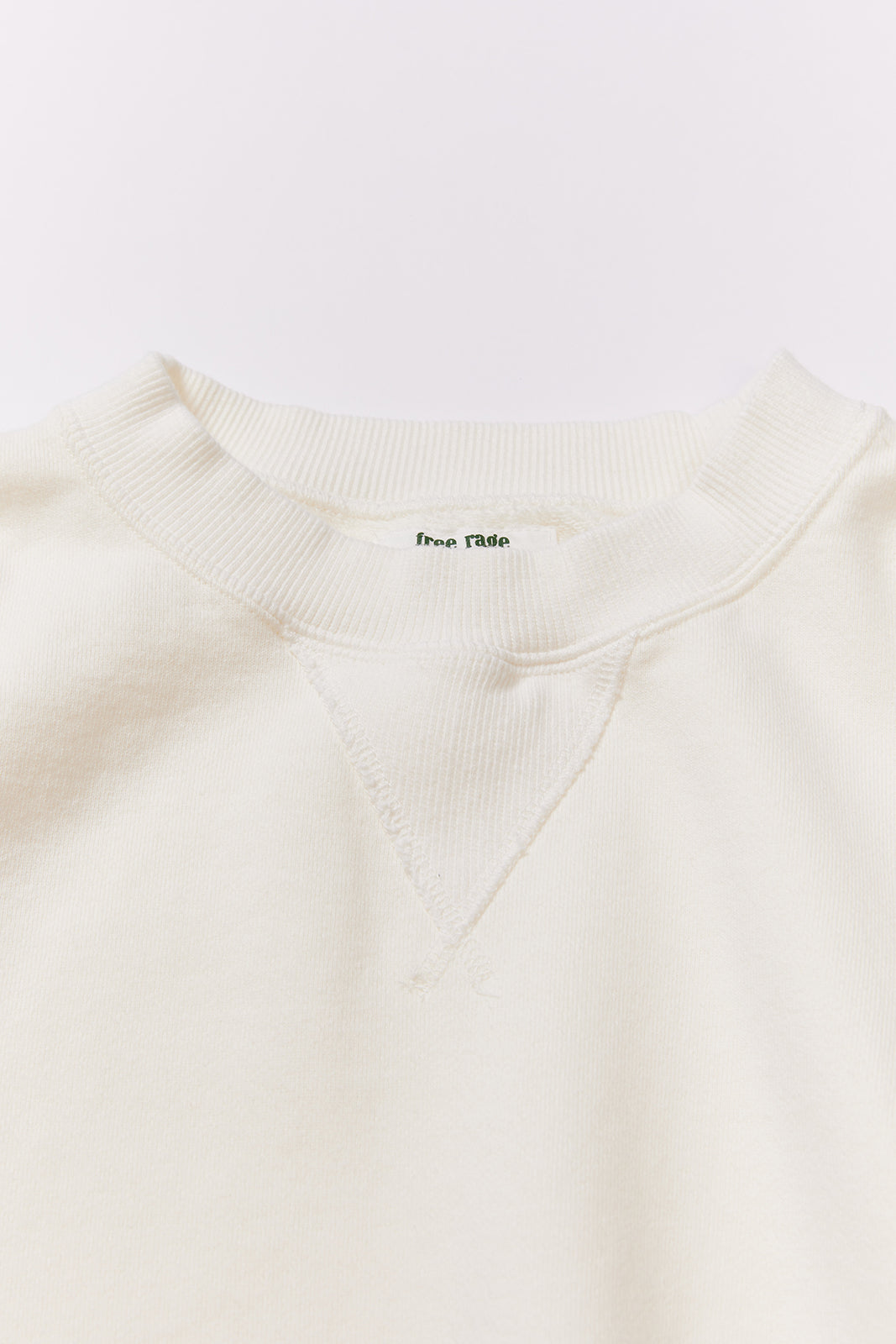 "WILD TIGER" クラシッククルースウェット
