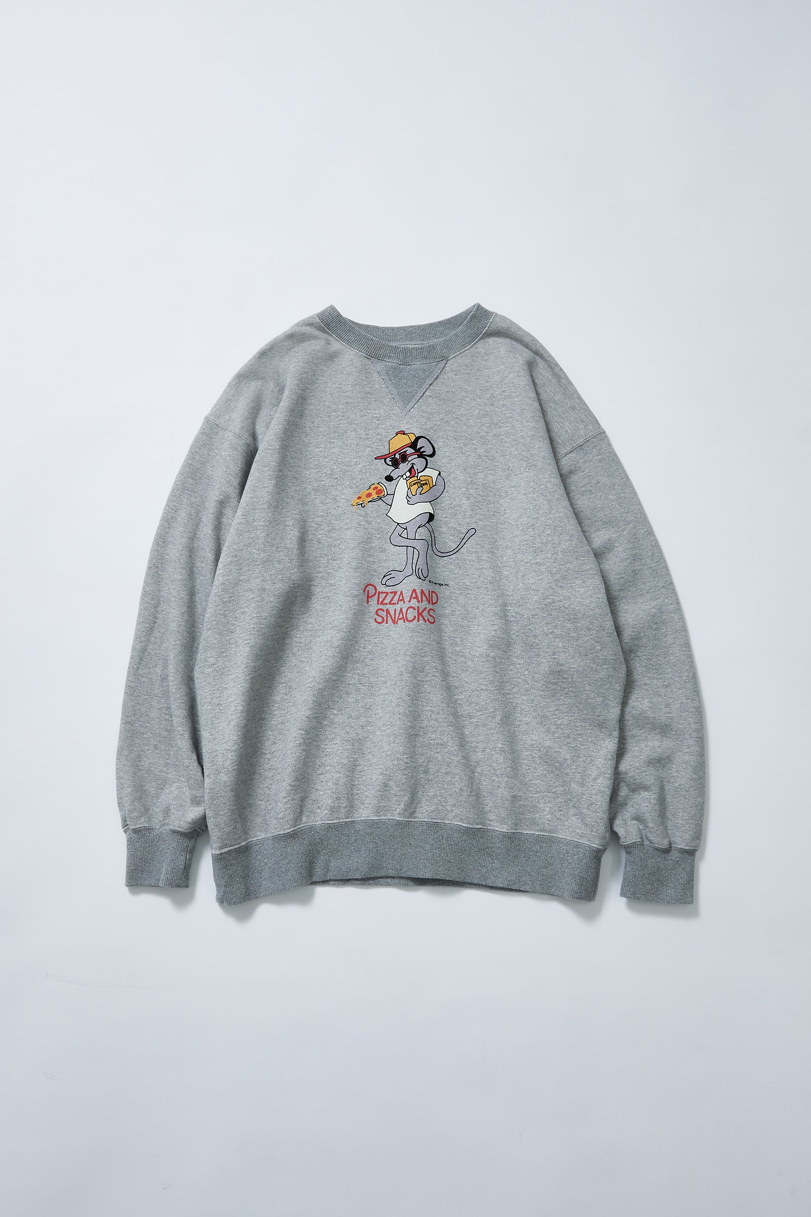 "PIZZA AND SNACKS" クラシッククルースウェット