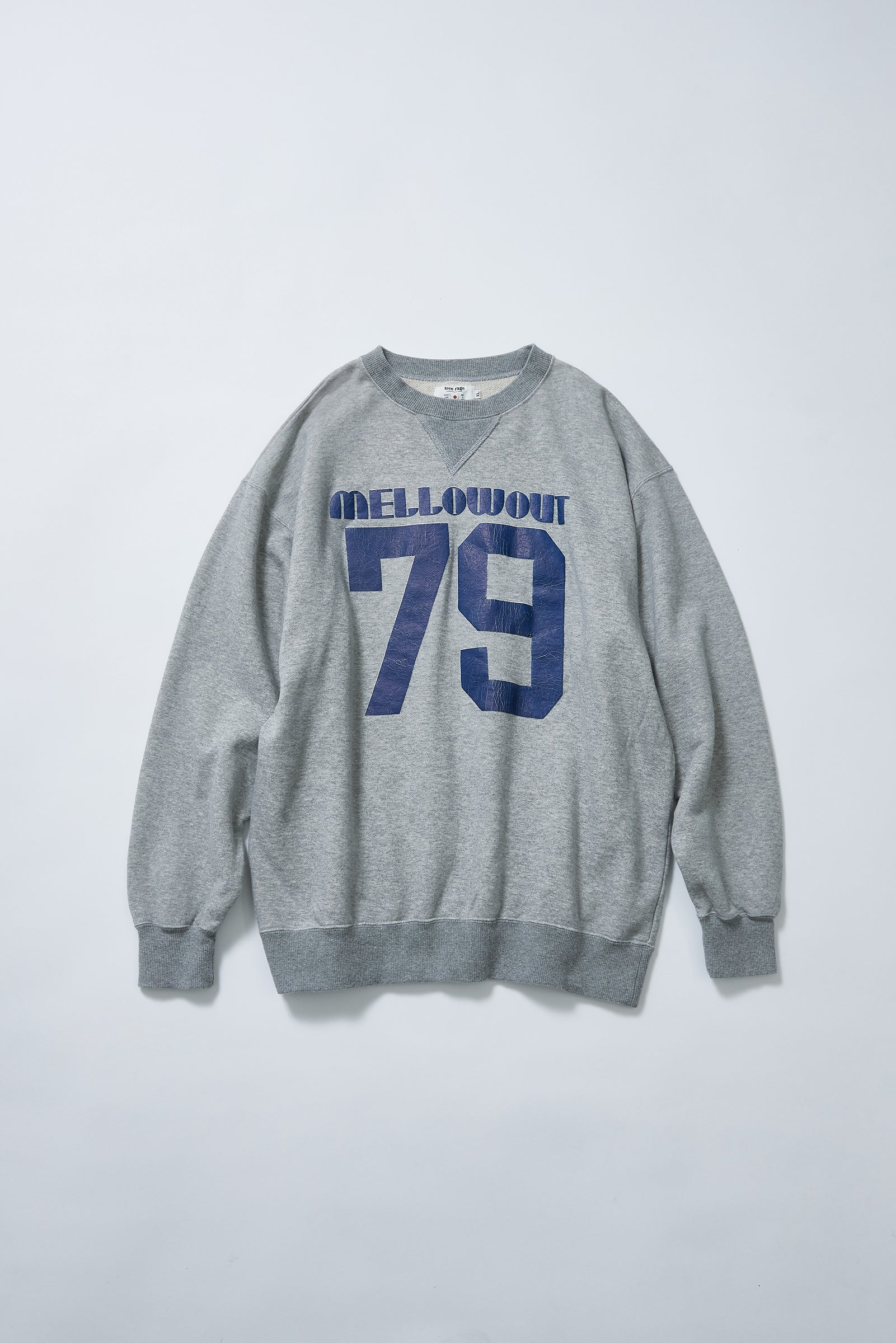 "MELLOW OUT" クラシッククルースウェット