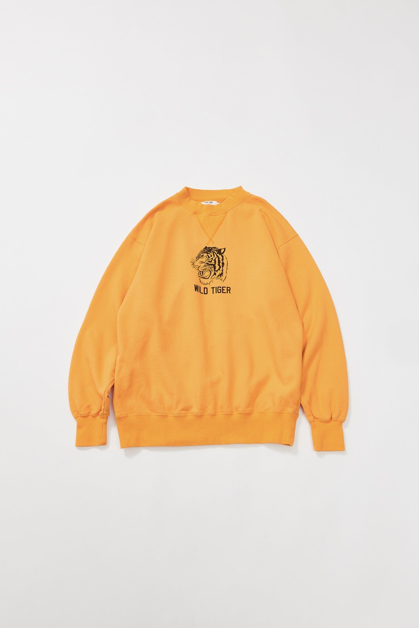 "WILD TIGER" クラシッククルースウェット