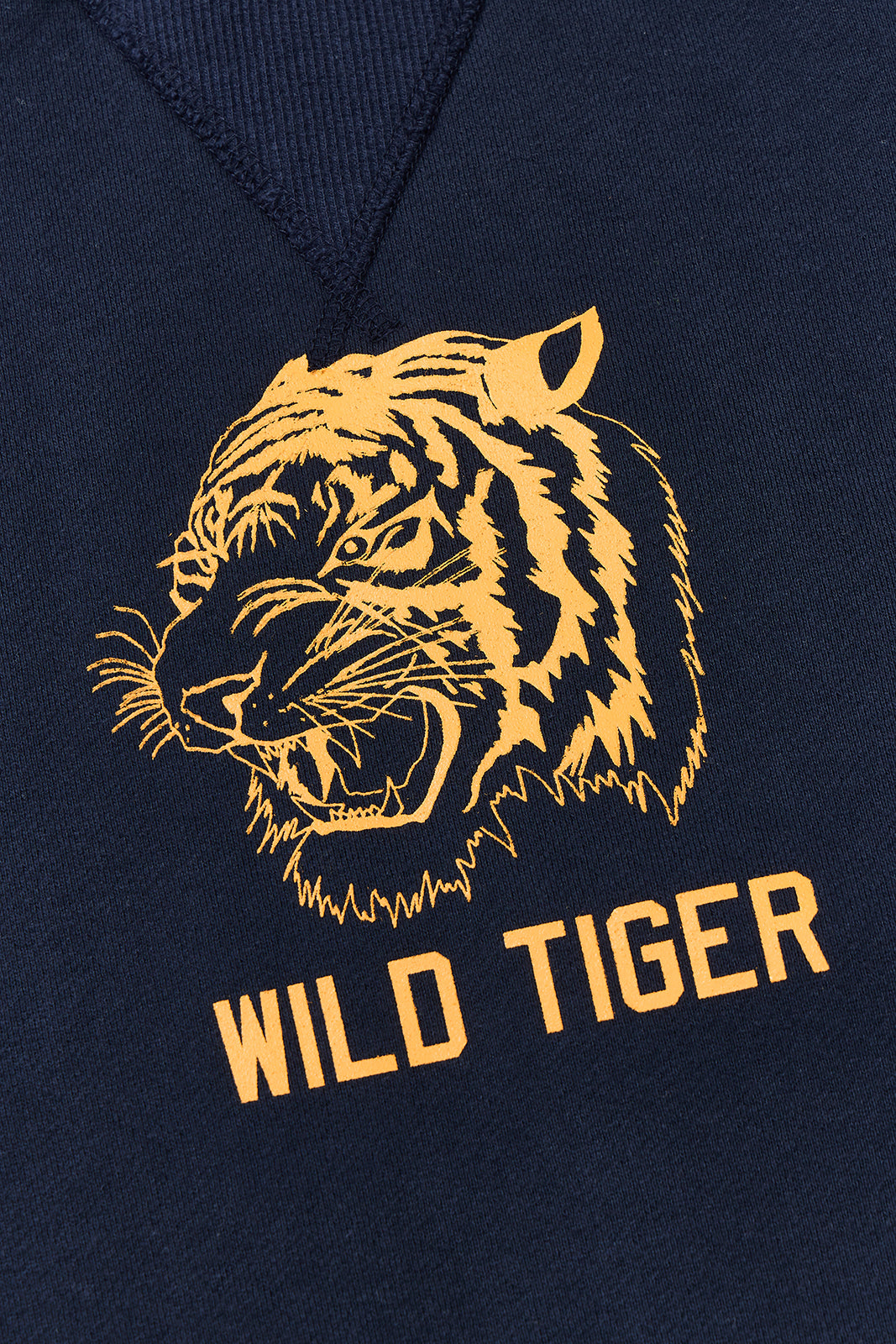 "WILD TIGER" クラシッククルースウェット