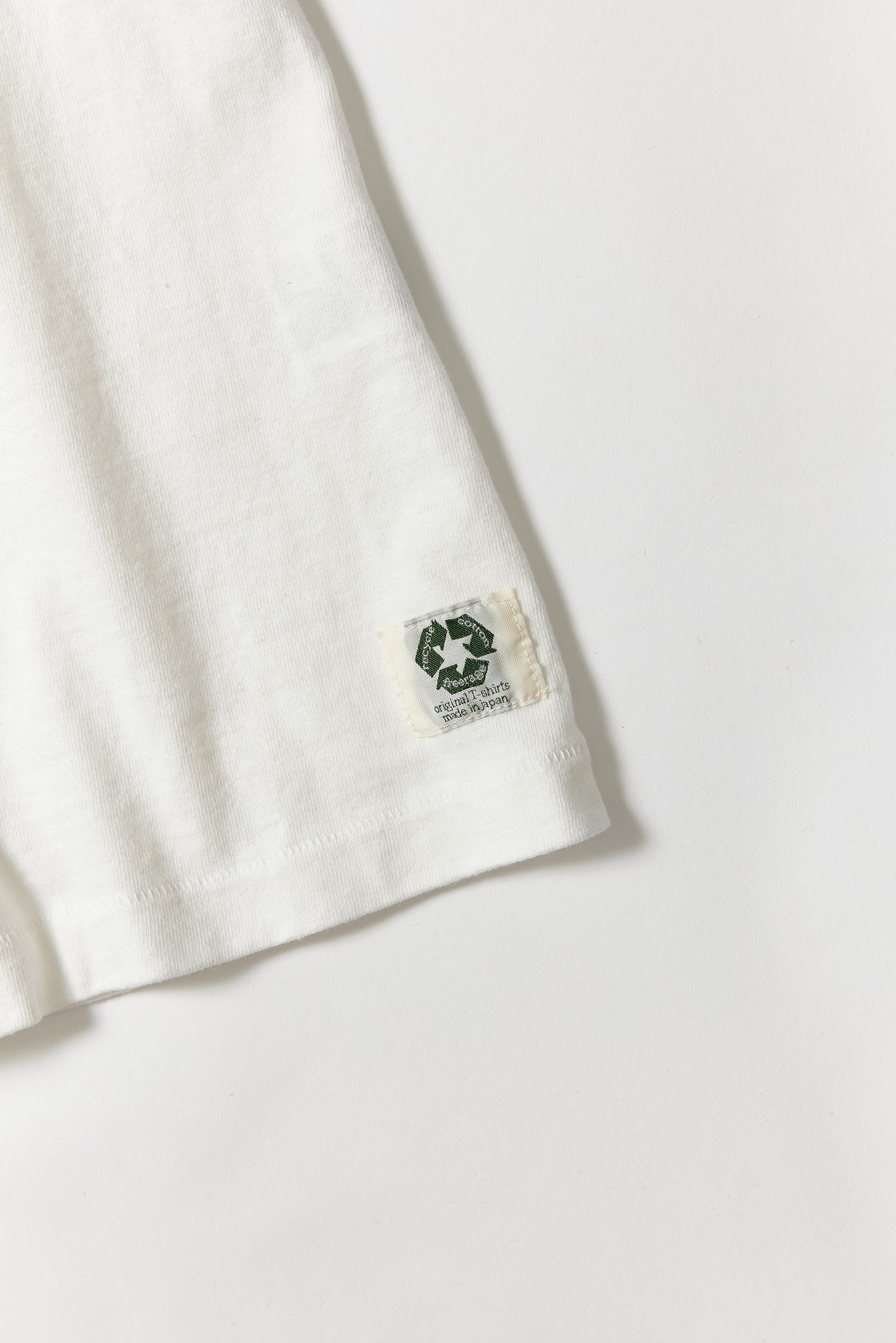"Good Feeling" ルーズフィットリサイクルコットンTee