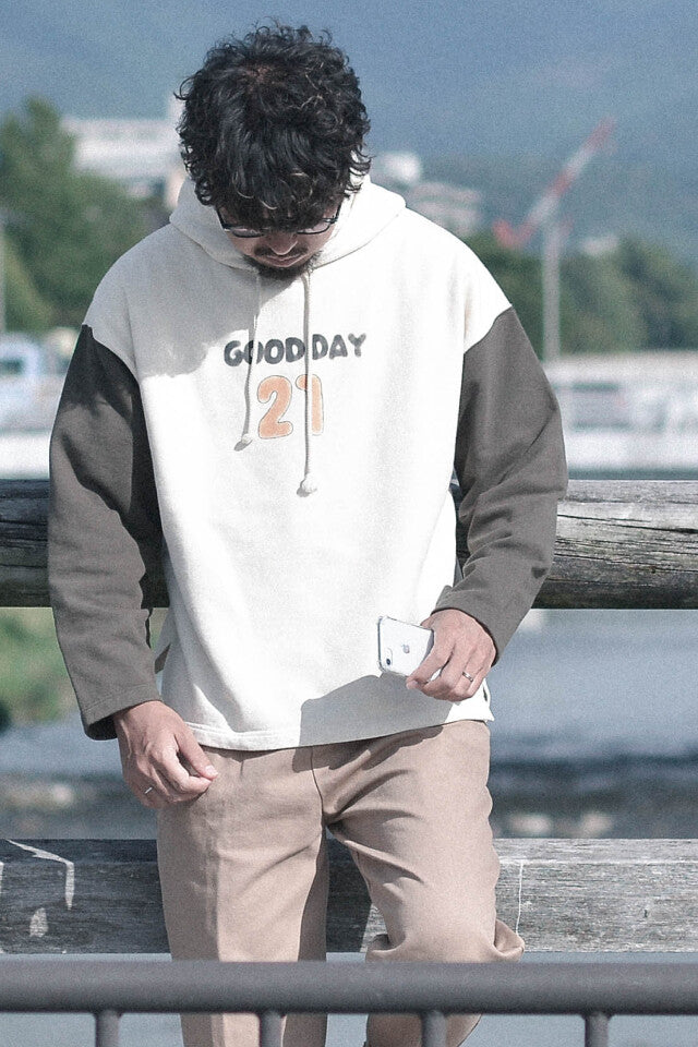 "GOOD DAY" ルーズフィットプルオーバーパーカー