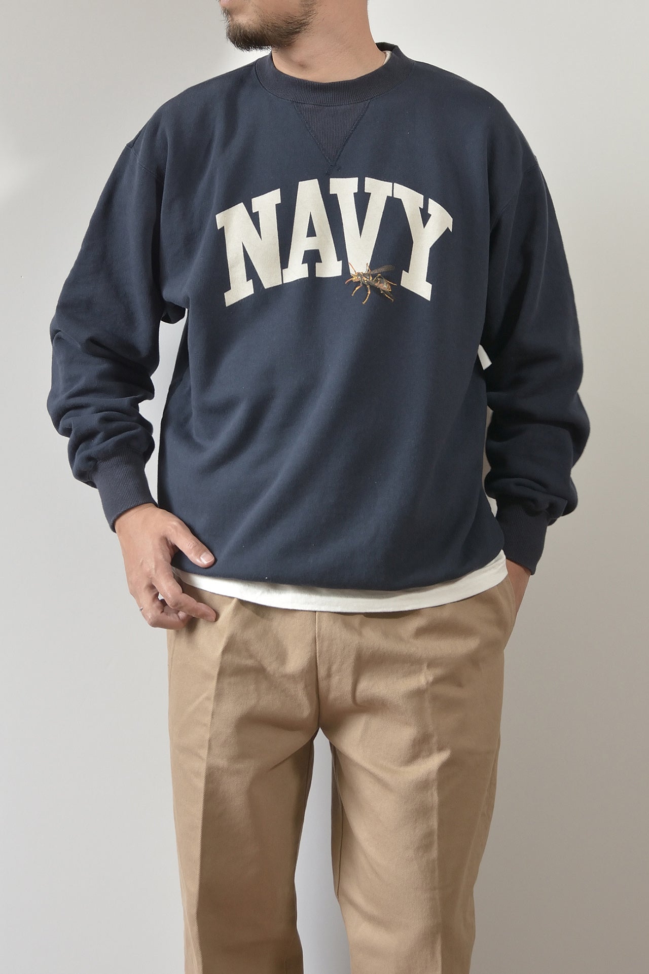 "ハチ" 職人クルースウェット -NAVY Logo ver,-