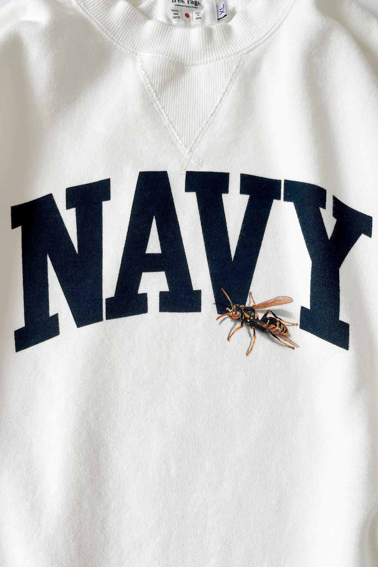 &quot;ハチ&quot;  職人クルースウェット -NAVY Logo ver,-