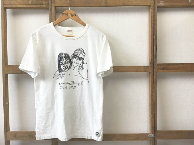 "ロングバケーションを楽しむカップル" リサイクルコットンTee