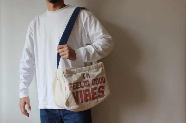"GOOD VIBES" ニュースペーパーバッグ
