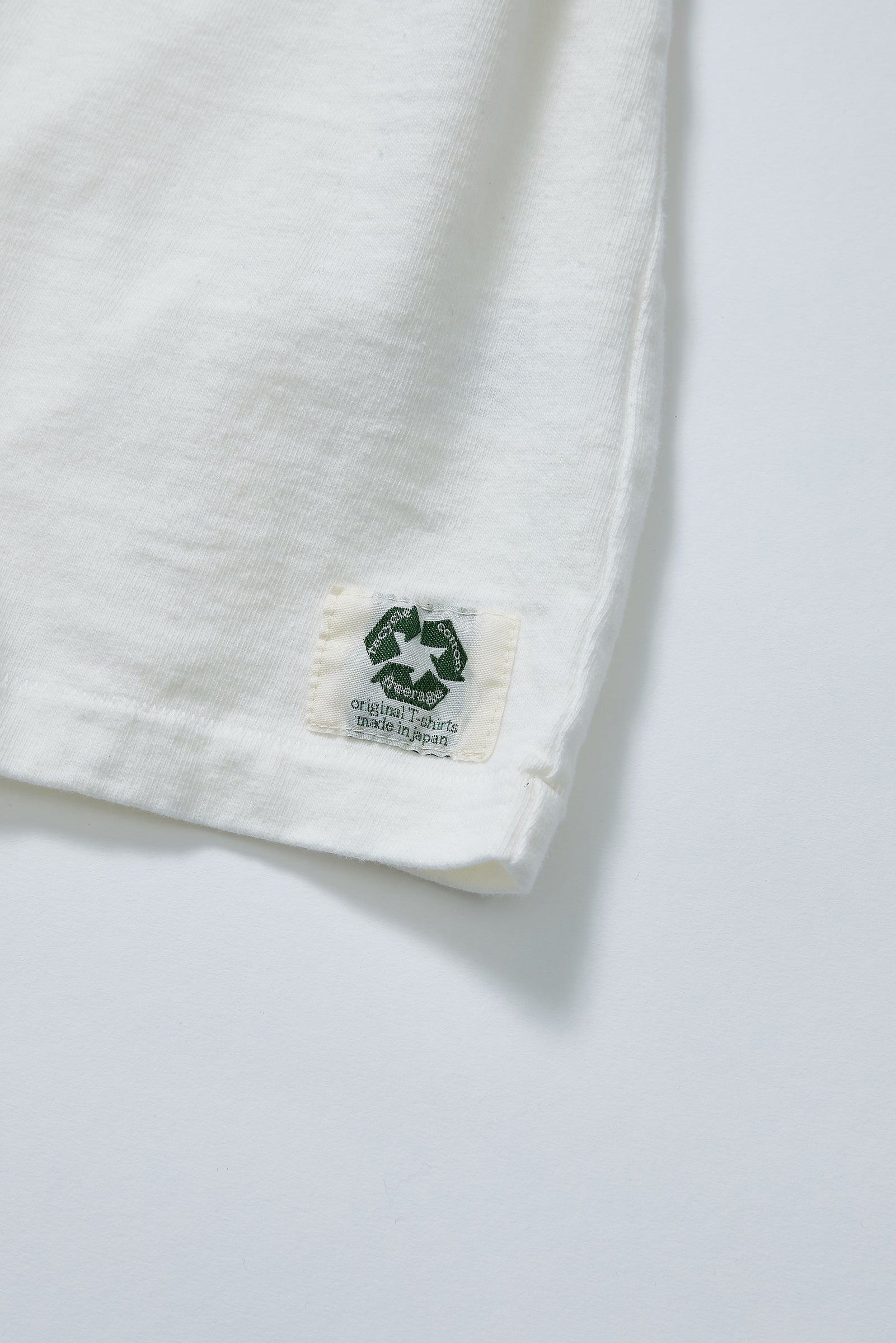 【予約商品】"Welcome Back!" リサイクルコットンTee (半袖)