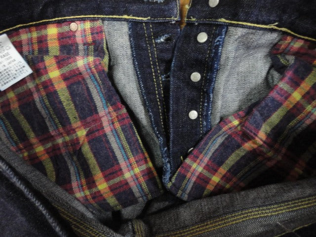 "Selvedge" タイトストレートデニムパンツ (左綾)