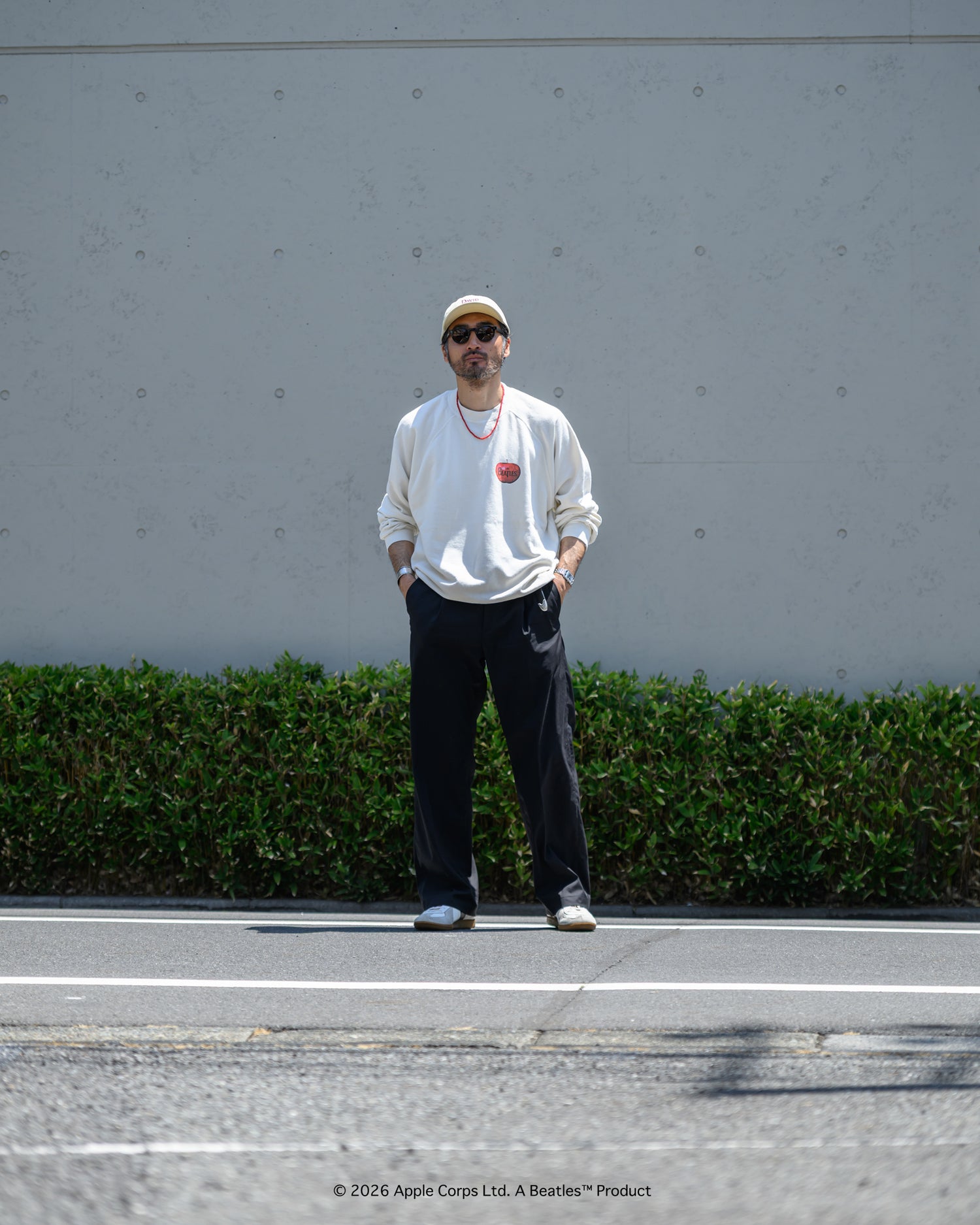 予約商品【THE BEATLES×free rage】Last Release Raglan Crew Sweat