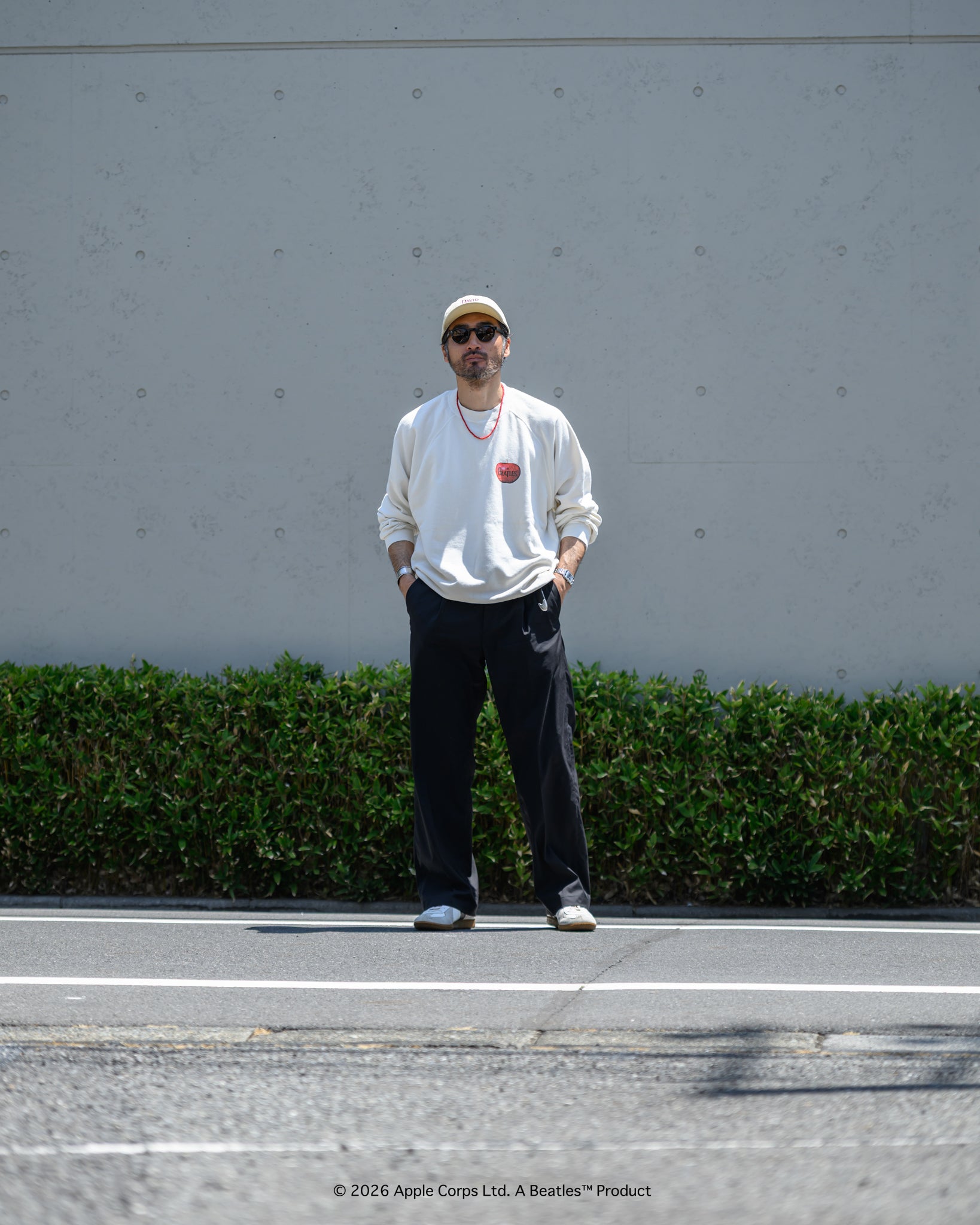 予約商品【THE BEATLES×free rage】Last Release Raglan Crew Sweat