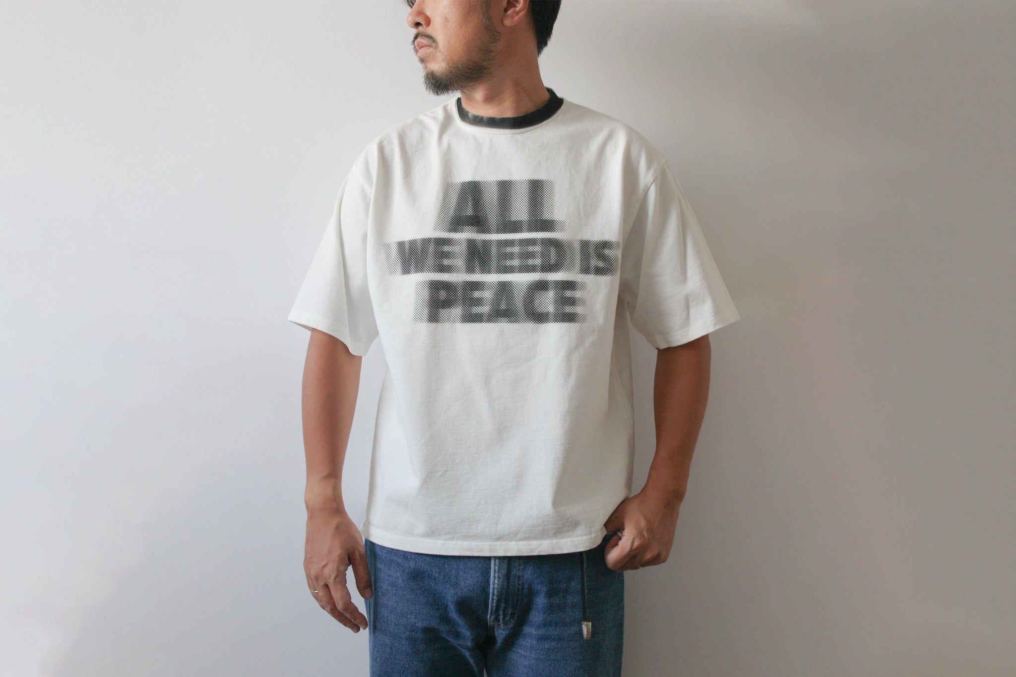 "Airbrush Paint" ラフ&amp;タフ半袖Tシャツ／ALL WE NEED IS PEACE