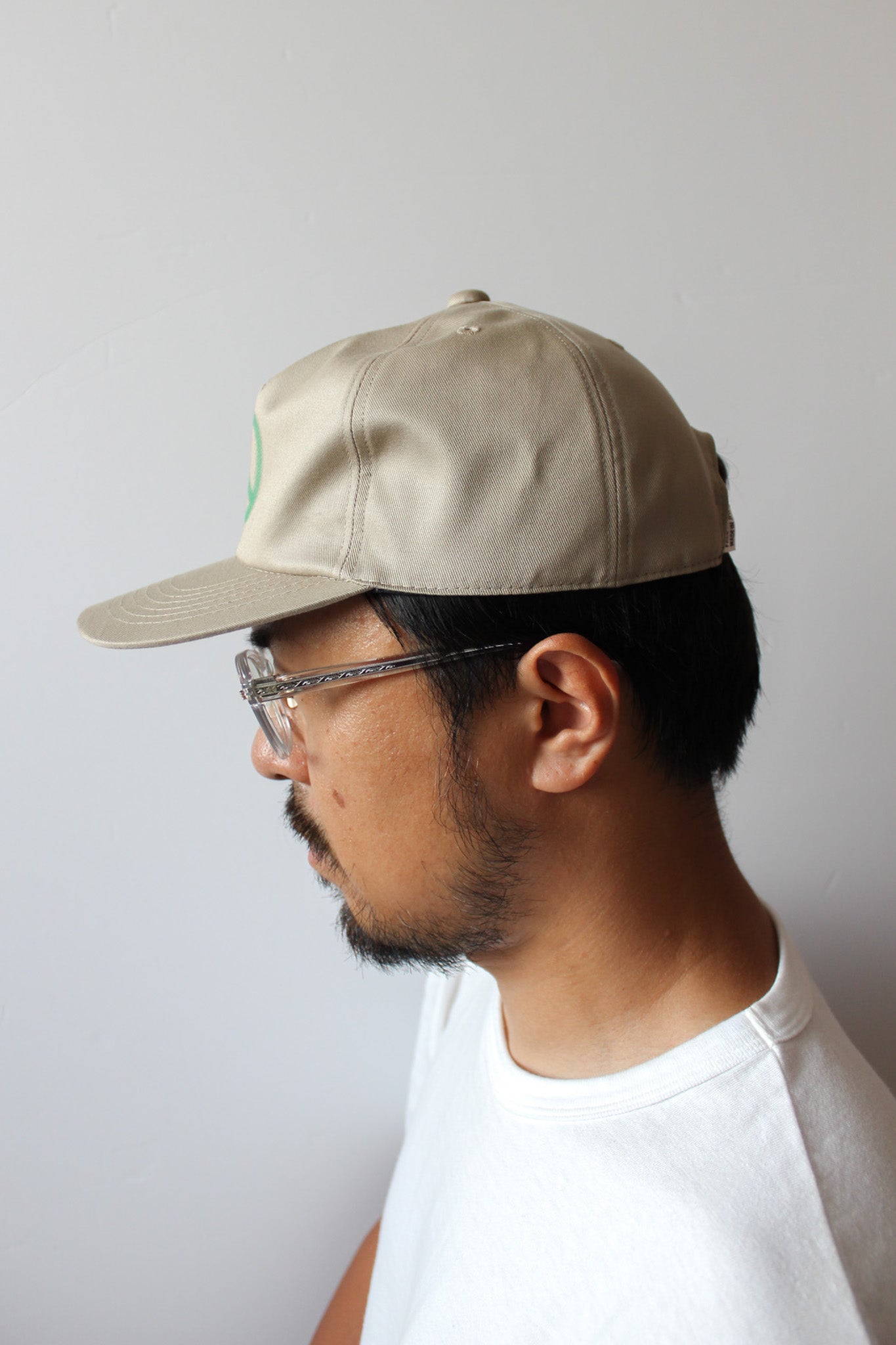 【先行予約商品】"Peace Symbol" トラッカーキャップ／ALL WE NEED IS PEACE