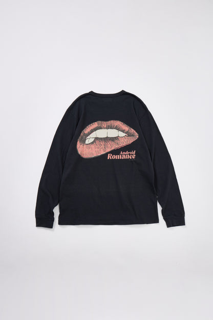 "Lip" リサイクルコットン長袖Tee