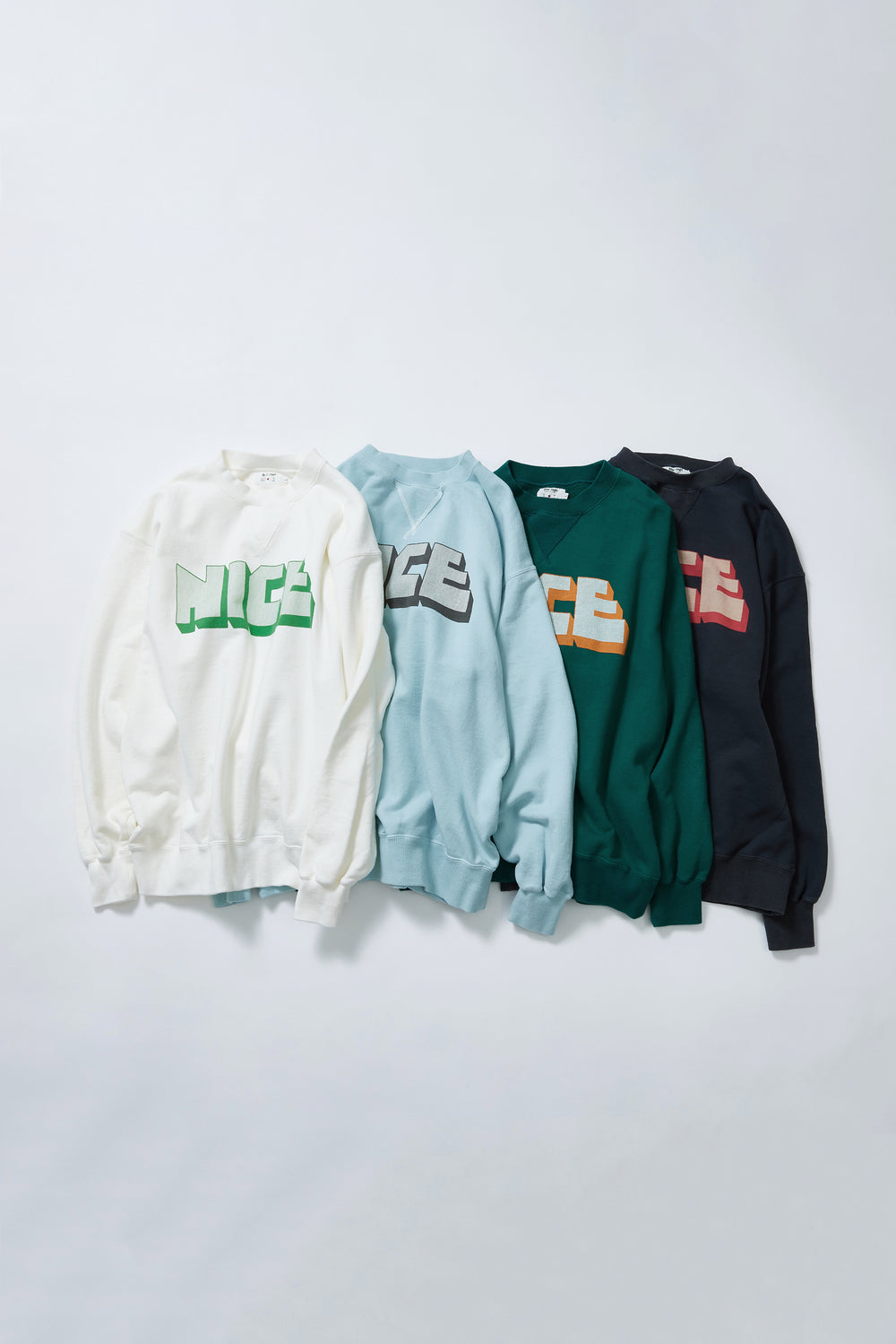 "NICE" クラシッククルースウェット