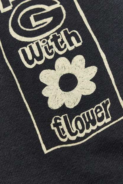 &quot;Tag With Flower&quot; リサイクルコットン長袖Tee
