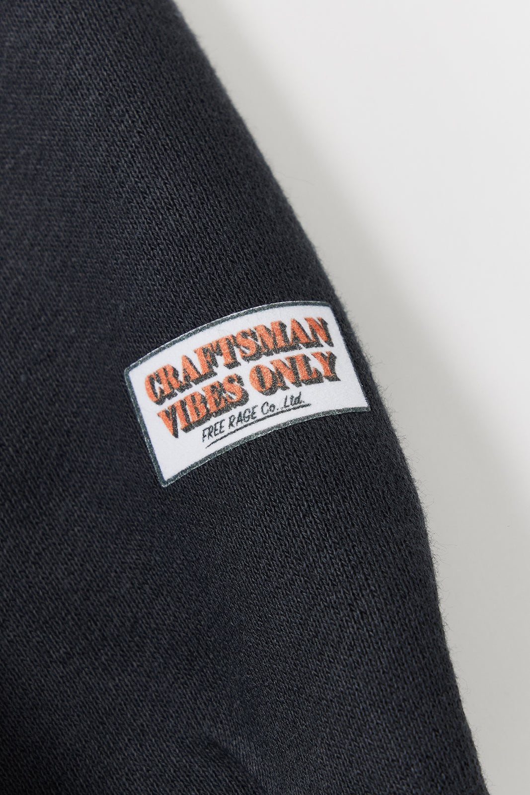 クラシッククルースウェット -Hand Paint-／CRAFTSMAN VIBES ONLY