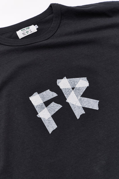 "TAPE PEACE LOGO" リサイクルコットンTee／ALL WE NEED IS PEACE