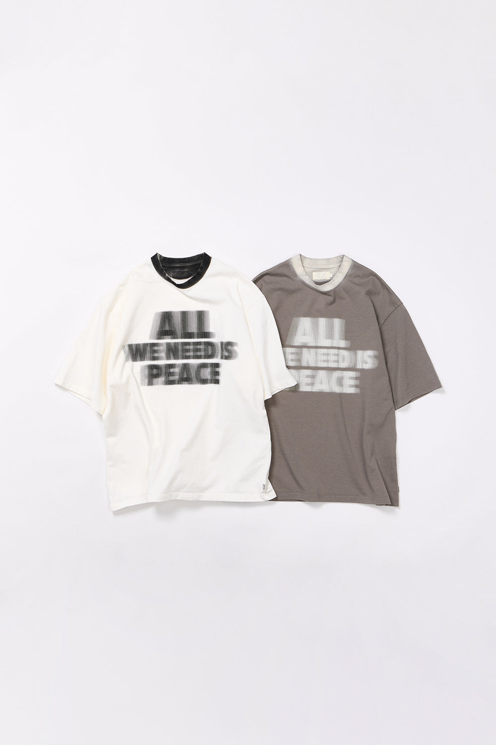 "Airbrush Paint" ラフ&タフ半袖Tシャツ／ALL WE NEED IS PEACE