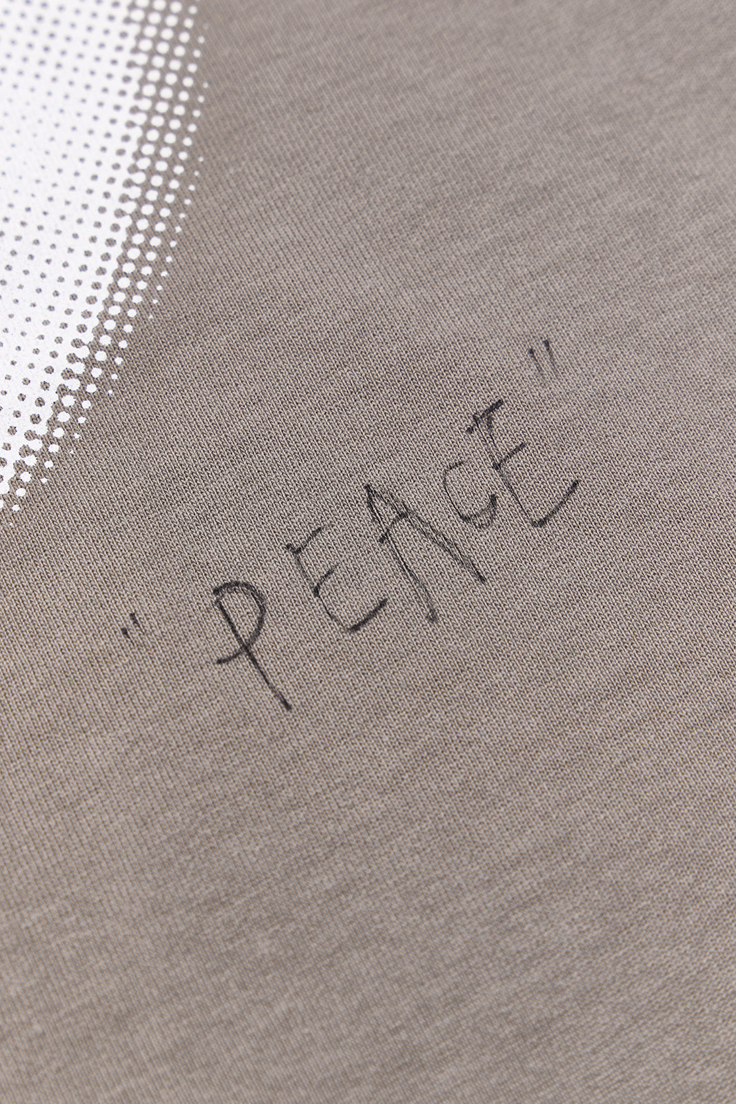 "Drawing Paint" ラフ&amp;タフ半袖Tシャツ／ALL WE NEED IS PEACE