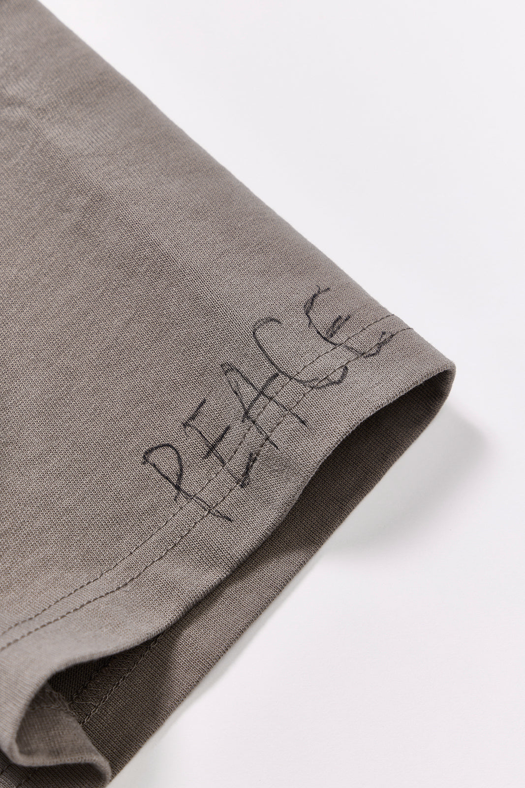 "Drawing Paint" ラフ&amp;タフ半袖Tシャツ／ALL WE NEED IS PEACE